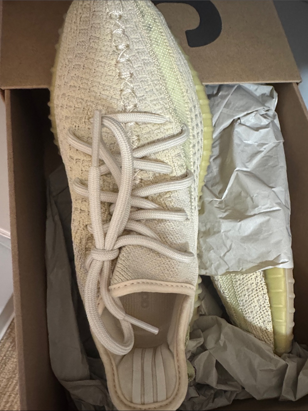 adidas Yeezy Boost 350 V2 Box Label - Flax (Beige/Tan)